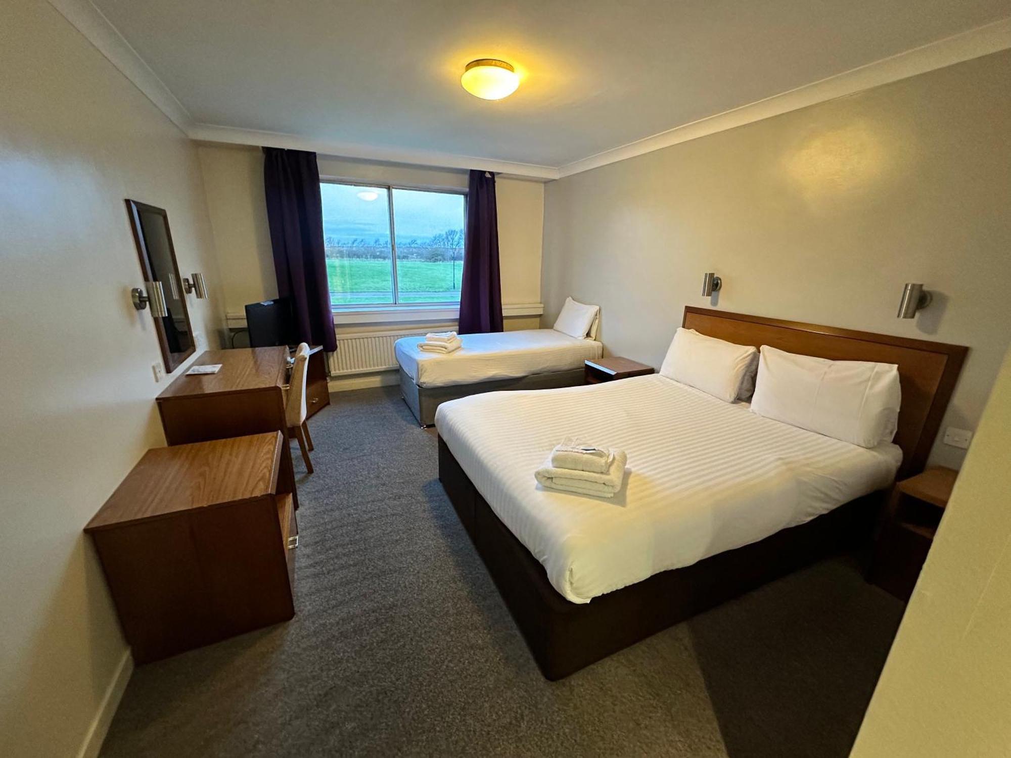 Sporting Lodge Inn มิดเดิลส์บะระ ภายนอก รูปภาพ